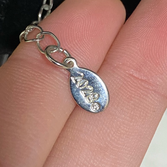 2028 black glass pendant necklace - Picture 6 of 6